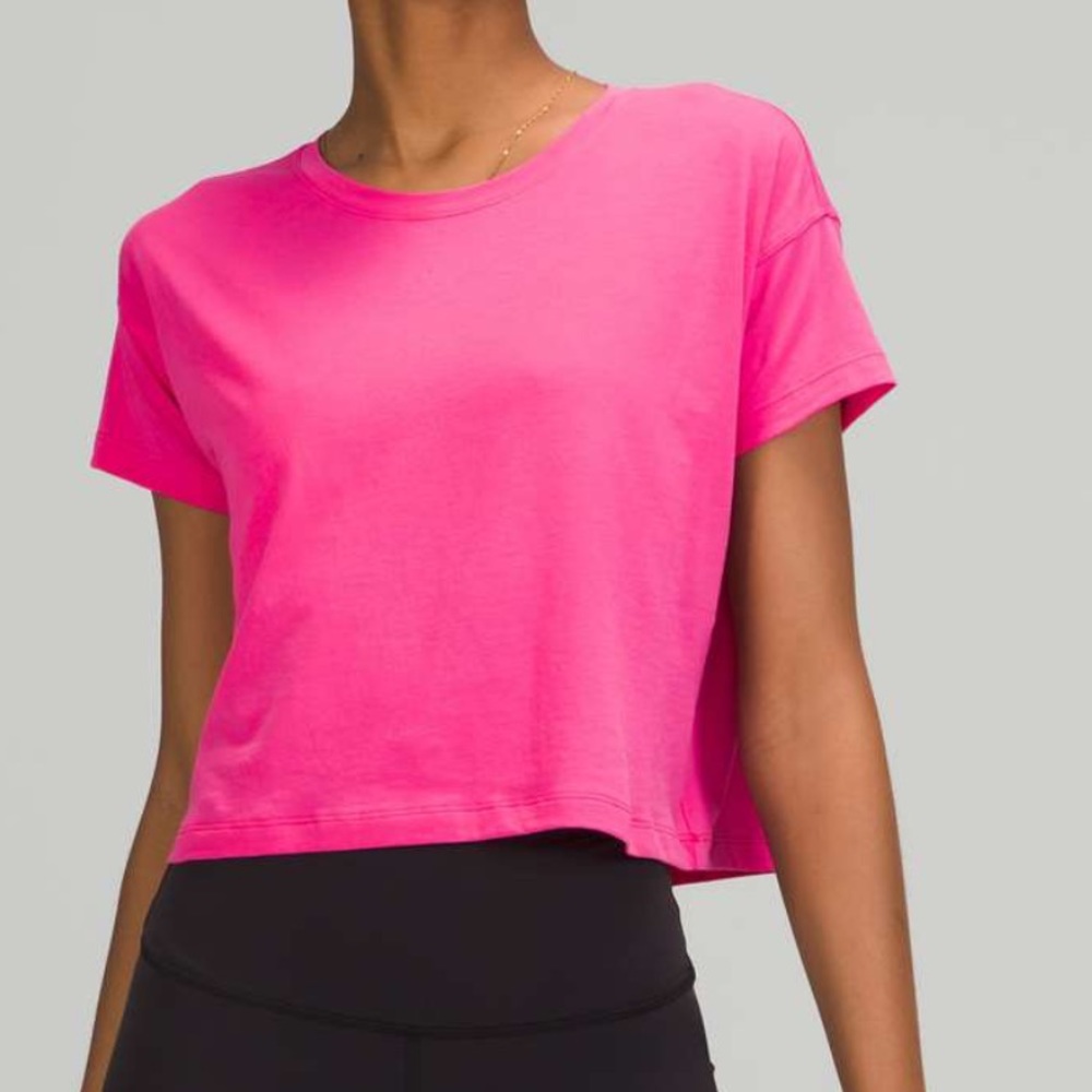 Lululemon Cates Cropped T-Shirt
